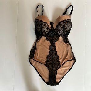 Daisy Fuentes black/tan Teddy